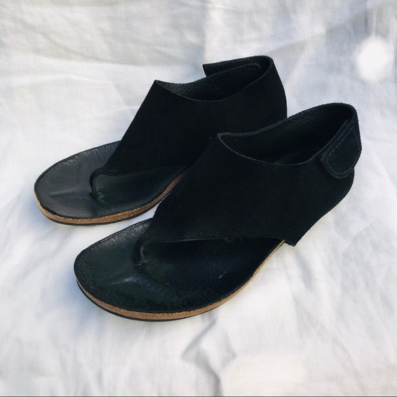 Pedro Garcia Jackie Black Suede Thong - Picture 2 of 8